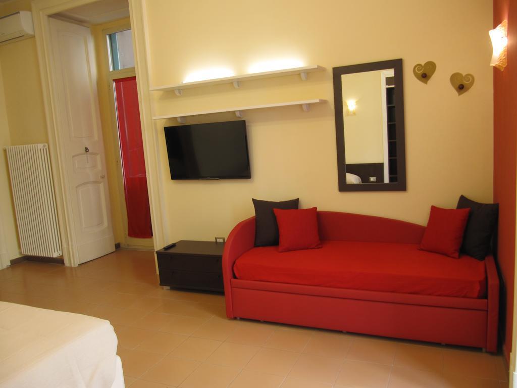 Duomo 89 Bed & Breakfast Napoli Oda fotoğraf