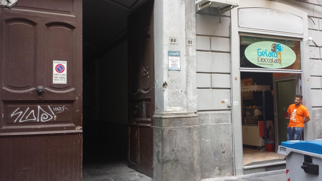 Duomo 89 Bed & Breakfast Napoli Dış mekan fotoğraf